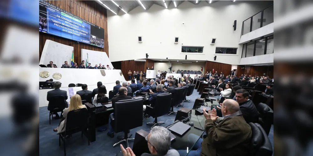 Evento aconteceu no plenário da Assembleia Legislativa