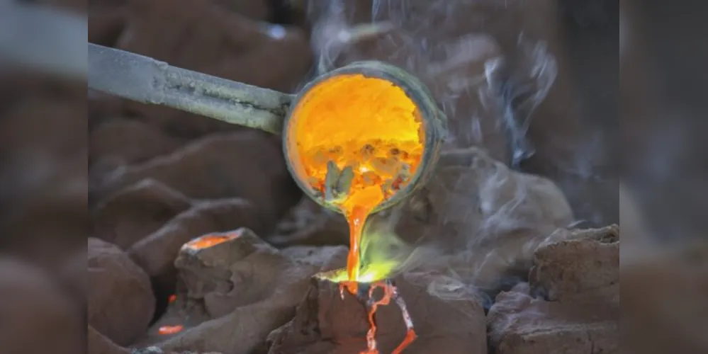 Novo estudo revela a presença de uma grande quantidade de ouro no interior da Terra
