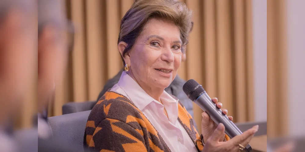 Elizabeth Schmidt, Prefeita de Ponta Grossa, no anúncio do investimento de mais de R$ 12 milhões na UEPG
