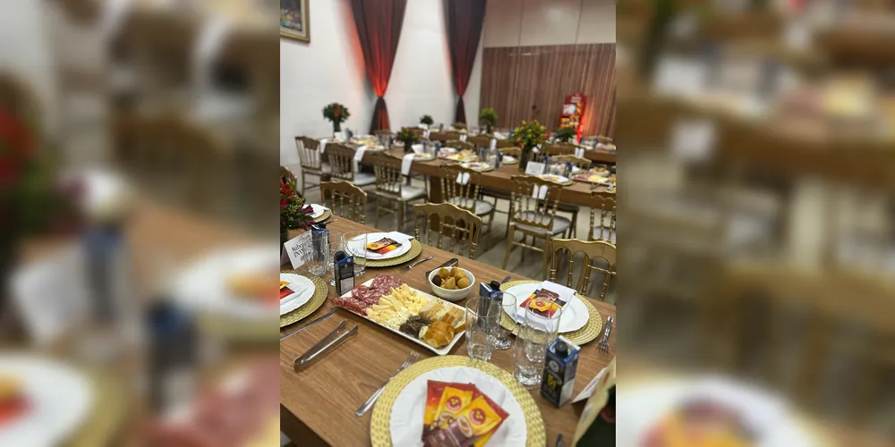 Foto das mesas do evento