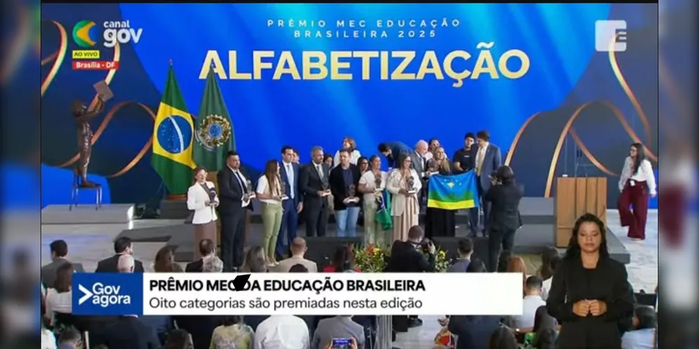 Premiação concedeu 62 troféus para destaques da Educação Brasileira