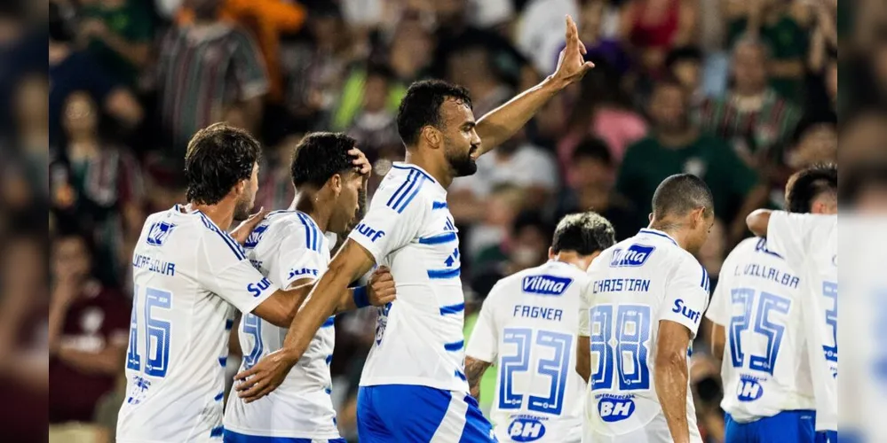 Raposa terminou a rodada na ponta da tabela do Brasileirão