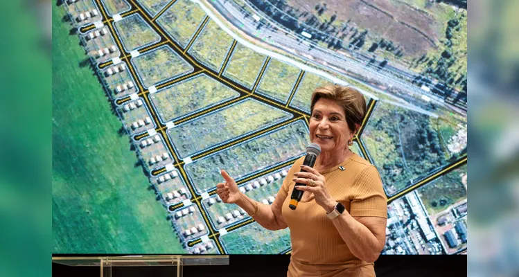 A prefeita Elizabeth Schmidt destacou os investimentos em Ponta Grossa.