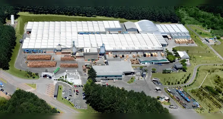 Unidade da BrasPine em Jaguariaíva.