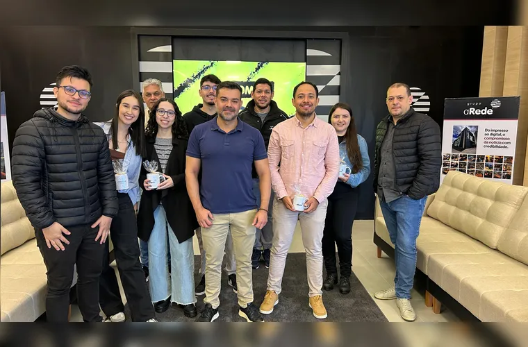 O Grupo aRede segue com o projeto Café com Mídia, que busca apresentar iniciativas desenvolvidas pelo grupo de comunicação a agências de marketing, publicidade e propaganda de Ponta Grossa.A equipe da Climb, agência fundada em 2018 em Ponta Grossa, visitou as instalações do Grupo aRede, na Vila Estrela, na manhã desta quinta-feira (24).