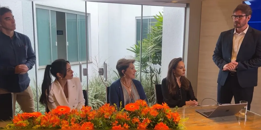 Apresentação contou com a presença da prefeita Elizabeth Schmidt