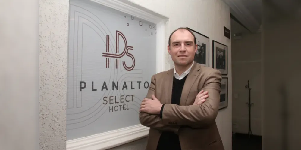 Daniel Wagner, presidente do Sindicato Empresarial de Hotelaria (SEHG), demonstra interesse no planejamento de um aeroporto que atenda a demanda de turismo e hotelaria na cidade.