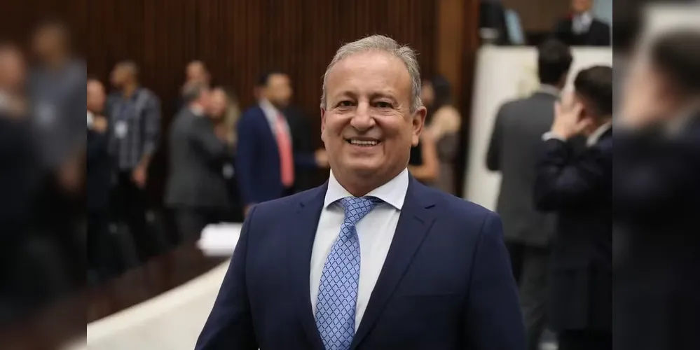 "Quero atender todos bem. Estou indo até aonde a minha perna alcança. Até onde o meu limite físico, pessoal e mental alcança", salienta Fadel