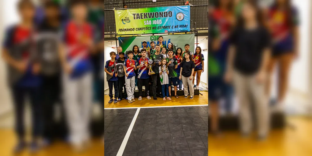 Além do bicampeonato, 13 atletas da equipe conquistaram vaga para a Copa do Brasil de Taekwondo