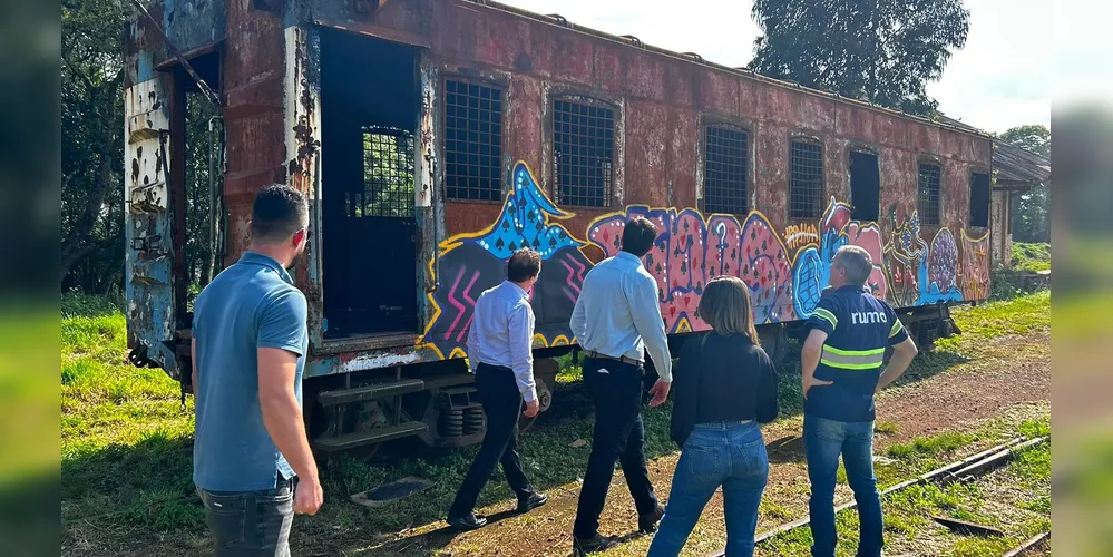 Vistoria consta que antiga oficina contrasta com outros locais que remetem à memória do desenvolvimento da cidade em conjunto às ferrovias