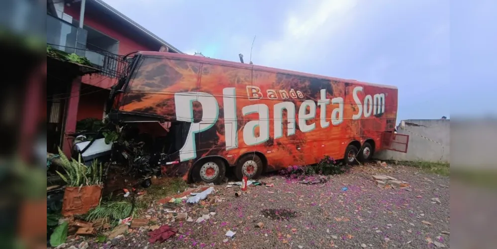 O ônibus da Banda Planeta Som