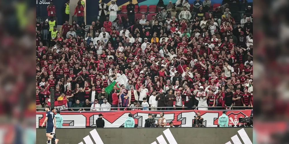 A torcida do Flamengo compareceu em peso no Ahmad Bin Ali Stadium, no Catar