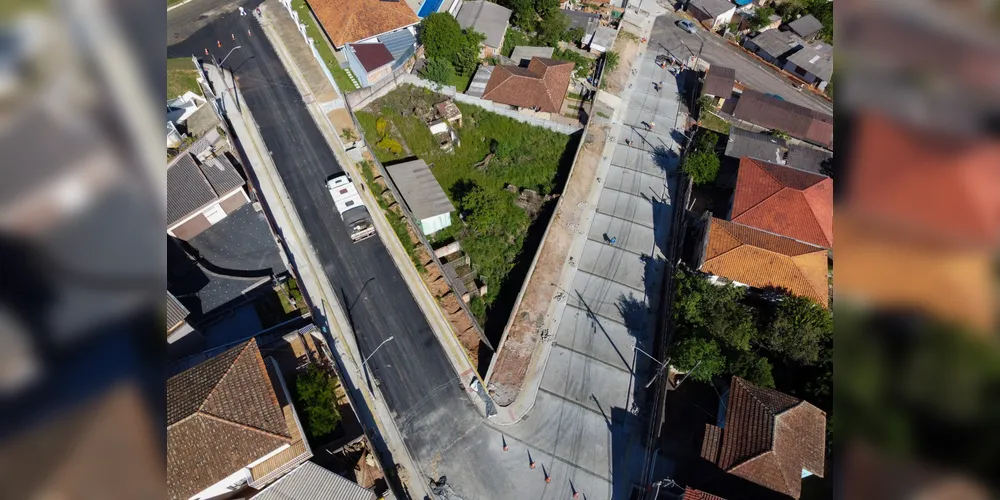 As antigas vilas de Ponta Grossa, como 26 de Outubro, Elvira e Coronel Cláudio estão sendo pavimentadas.