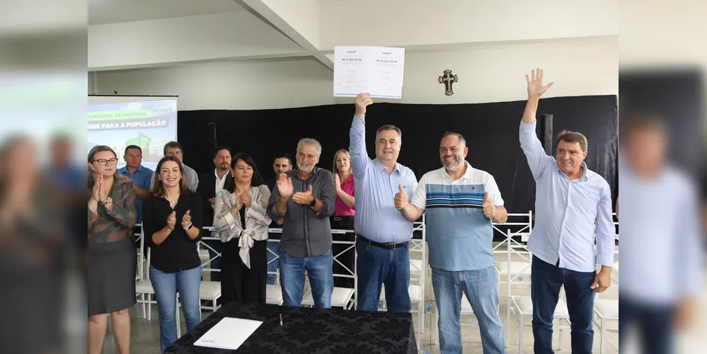 Beto Preto, Bertoldo Rover e demais lideranças estiveram reunidas em abril
