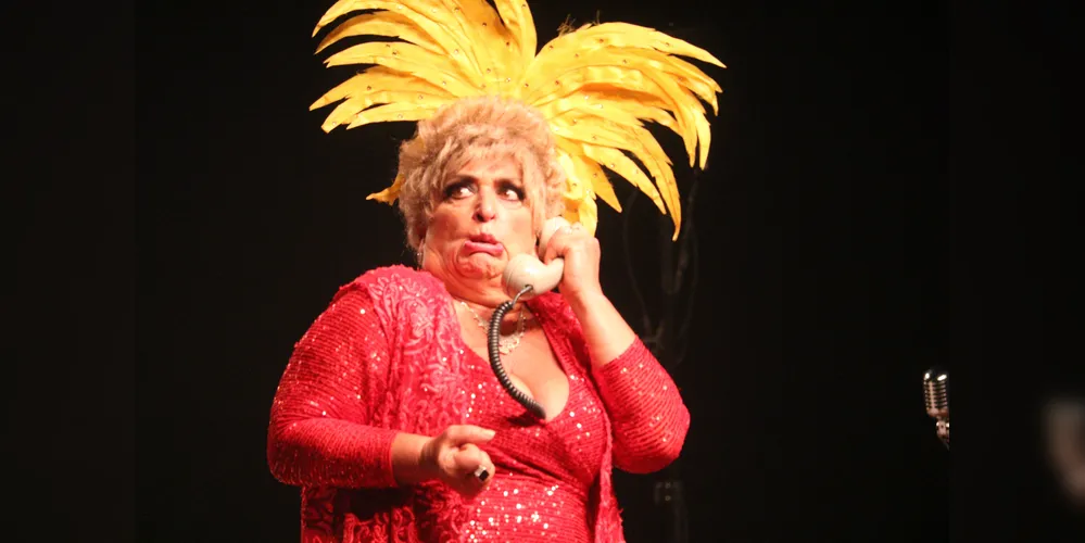 'Nasci Pra Ser Dercy' encheu plateias em mais de 15 estados brasileiros e conquistou diversas premiações