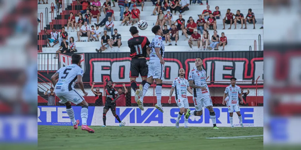 Jogo terminou em 0x0 no estádio Antônio Accioly, em Goiânia