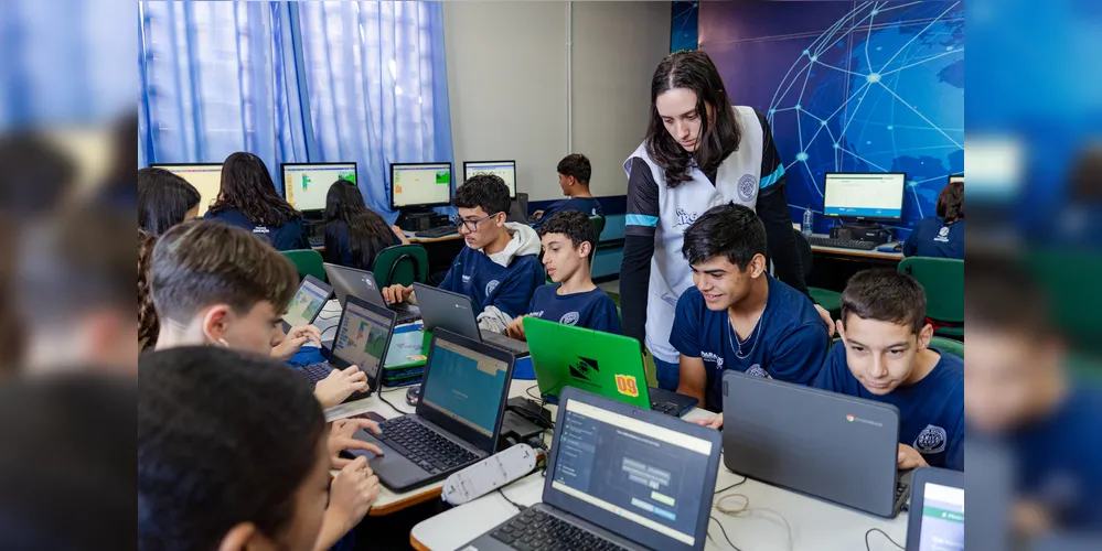 O projeto Parceiro da Escola está atualmente presente em 82 colégios, com cerca de 54,6 mil estudantes matriculados