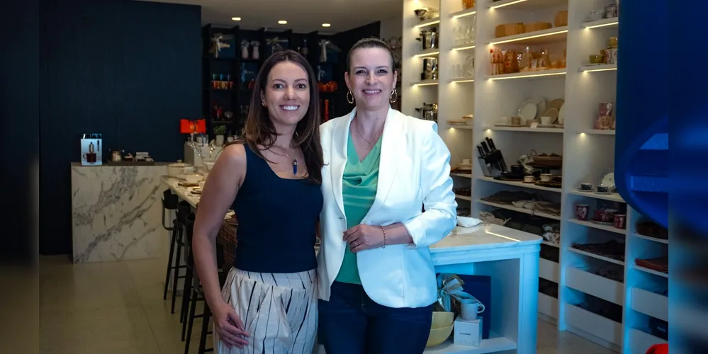 As especialistas da Casa Amelya, Kelly Almeida e Amelya Genari Alves.
