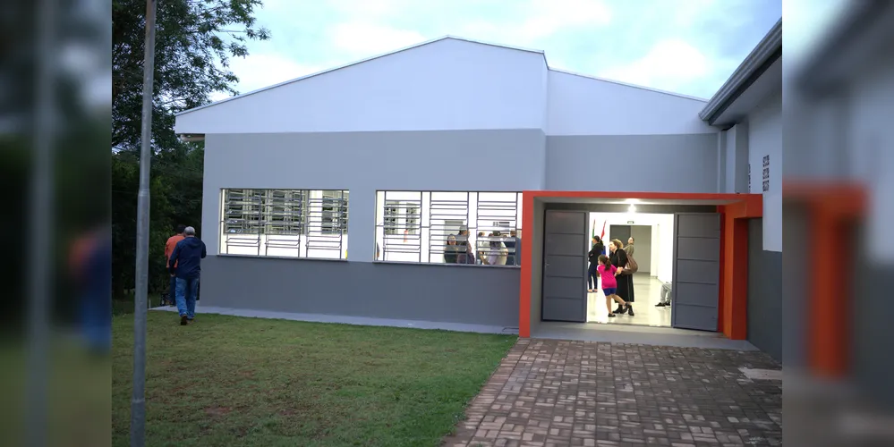 O Centro Comunitário fica no bairro Cem Casas