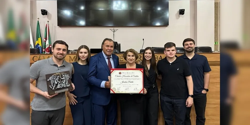 Homenagem foi entregue nesta quinta-feira (20), em Curitiba