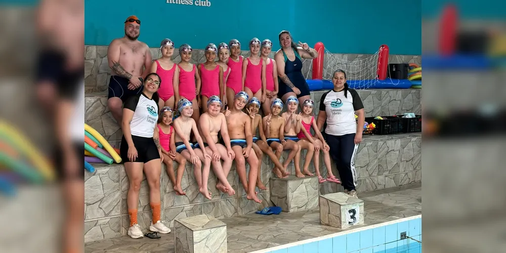 Imagem ilustrativa da imagem Projeto social oferece aulas de natação para estudantes de Ponta Grossa