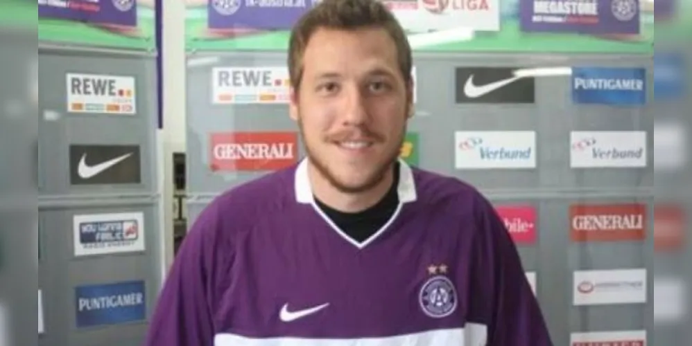 Schumacher com a camisa do Austria Wien, da Áustria