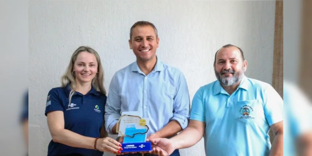 Douglas Modesto celebra a conquista do município