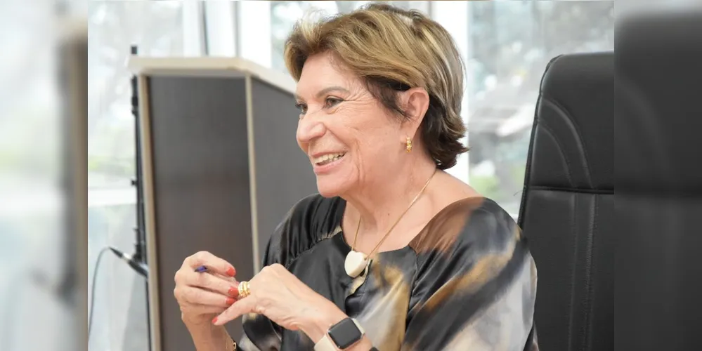 Prefeita de Ponta Grossa Elizabeth Schmidt (União)