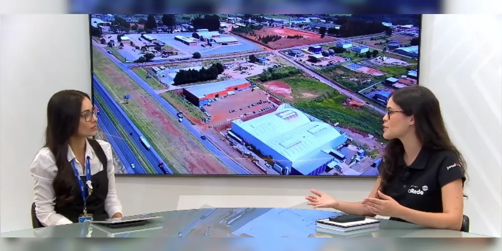 A secretária municipal Faynara Merege respondeu perguntas sobre a estratégia da Indústria, Comércio e Qualificação Profissional de Ponta Grossa em 2026.