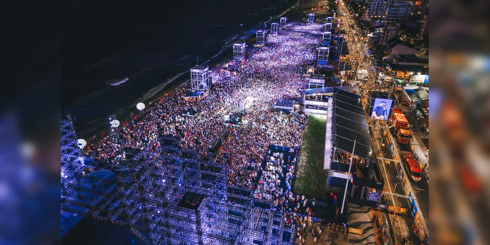 Cantor gospel lotou as areias de Matinhos