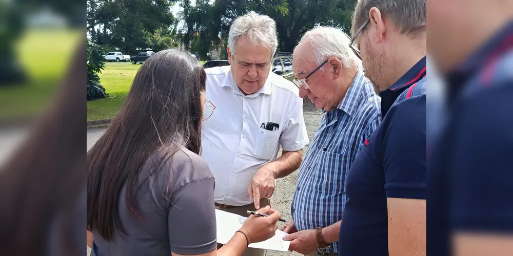 Equipes da Prefeitura acompanham as obras