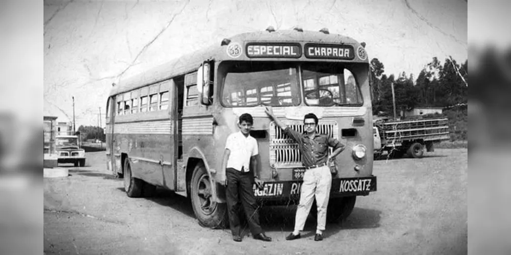 Um dos veículos da Auto Viação Pontagrossense, fundada em 1927