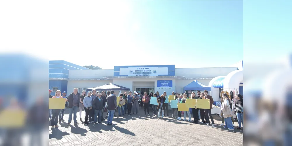 Na foto, um registro da ação alusiva ao 'Dia da Luta Antimanicomial' no Centro de Atenção Psicossocial Álcool e Drogas.