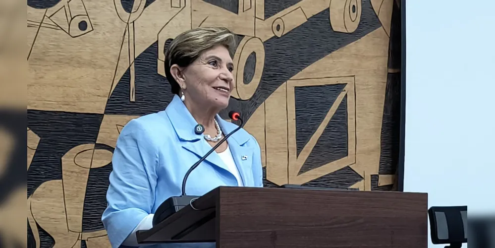 A prefeita municipal de Ponta Grossa, Elizabeth Schmidt (União Brasil)