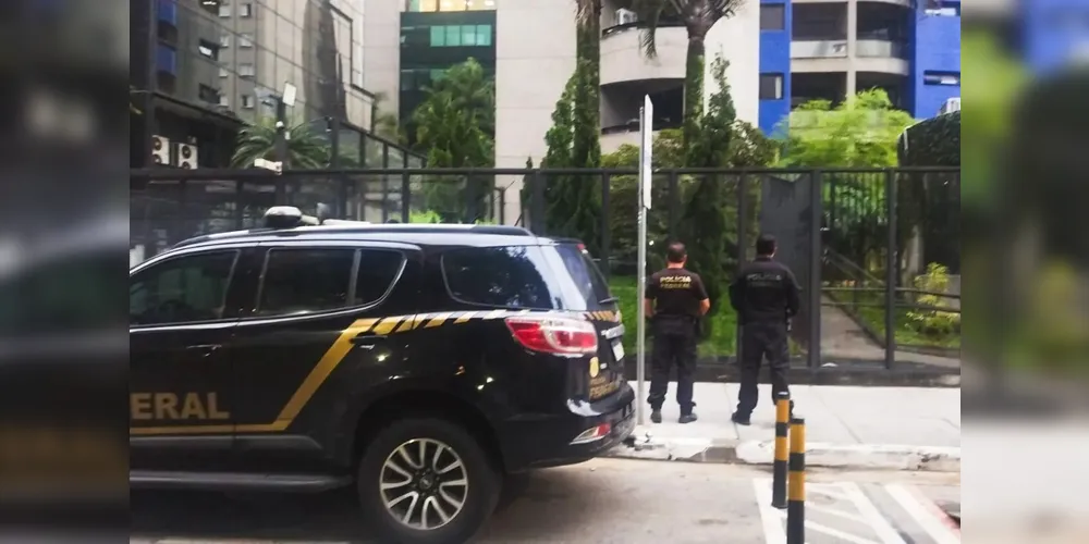 PF (Polícia Federal) faz buscas durante a segunda fase da operação Compliance Zero