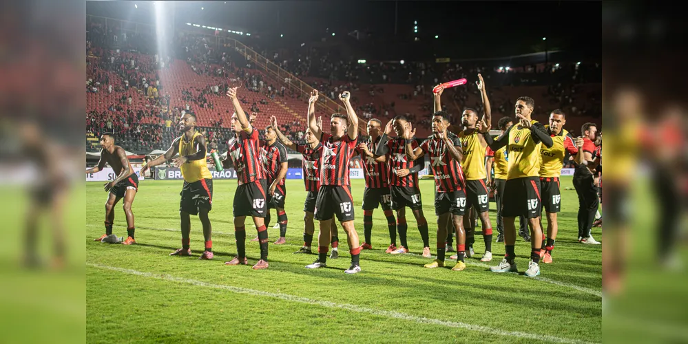 Leão comemora vitória na estreia sobre o Remo pelo Brasileirão Betano 2026