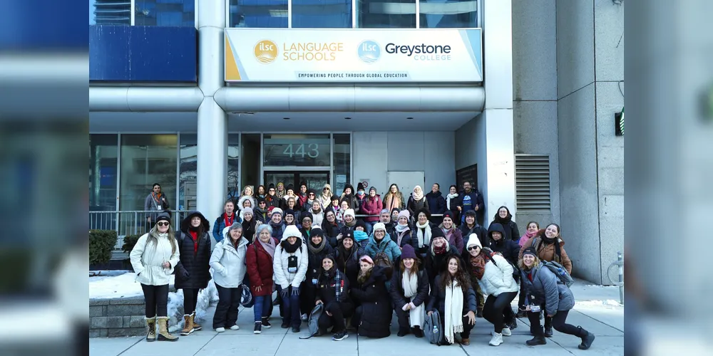 A cerimônia aconteceu no Greystone College, em Toronto, e contou com a presença do secretário estadual da Educação, Roni Miranda