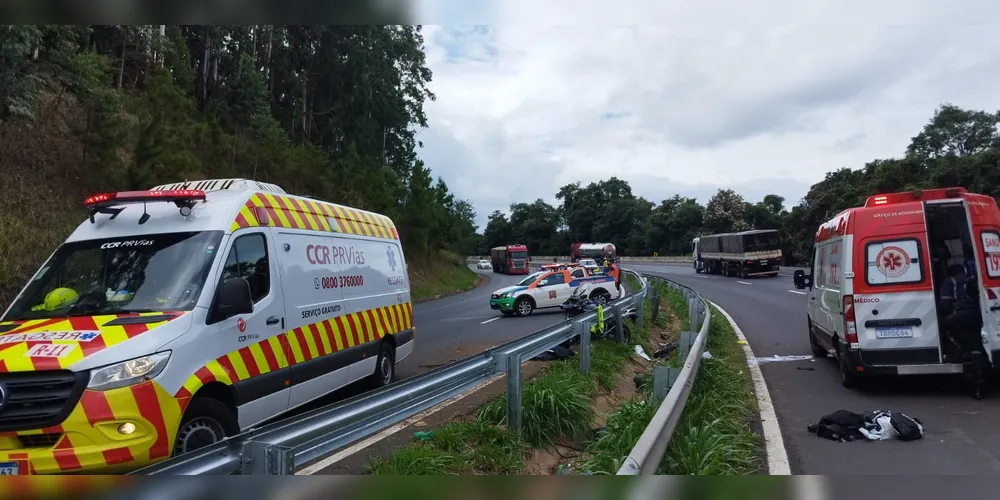 Imagem ilustrativa da imagem Queda de motocicleta deixa duas pessoas gravemente feridas em Tibagi