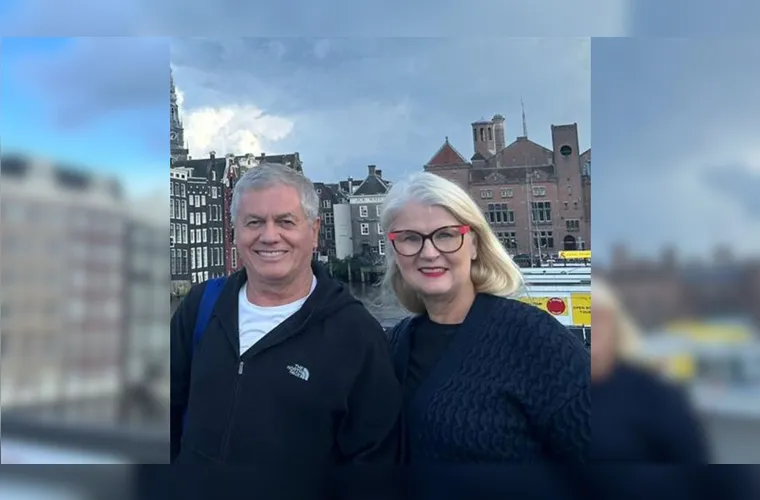 O estimado Sergio Borato celebrou mais um ano de vida na última quarta-feira (18), ao lado de sua esposa, Tania Borato, além de amigos e familiares. O casal, amplamente reconhecido pelo constante engajamento em importantes causas sociais, inspira pela generosidade, sensibilidade e dedicação à comunidade. Da Coluna RC, nossos votos de felicidade, prosperidade e de um novo ciclo repleto de realizações e momentos especiais.