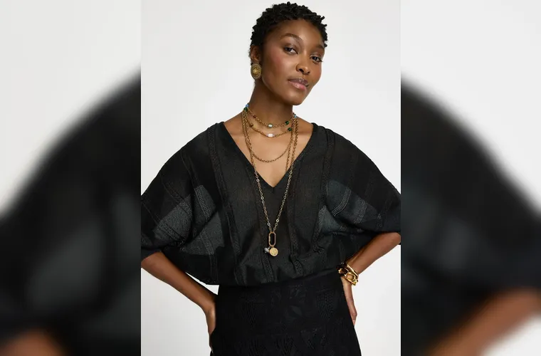 A Vibe Clothing, a loja mais badalada quando o assunto é
estilo e exclusividade, está em clima de despedida do verão e você
não pode ficar de fora!