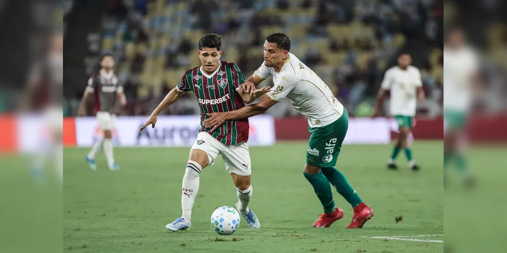 Fluminense venceu a Chapecoense por 2 x 1