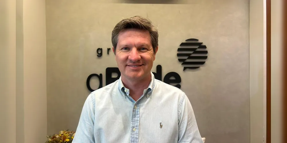 Santin Roveda atuou como diretor-presidente do Detran do Paraná até sua exoneração do cargo em abril de 2026.