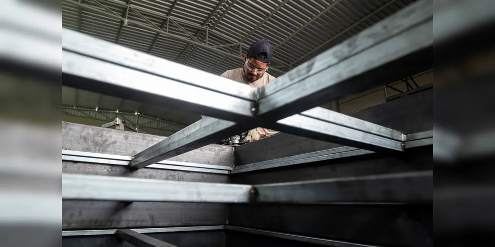 A fabricação de estruturas metálicas em Ponta Grossa é líder estadual no estoque de empregos, além de ser a área que mais emprega no setor industrial local.