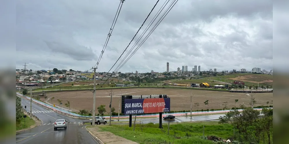 O Lago de Olarias visto de cima, pela Rua Bárbara Stein.