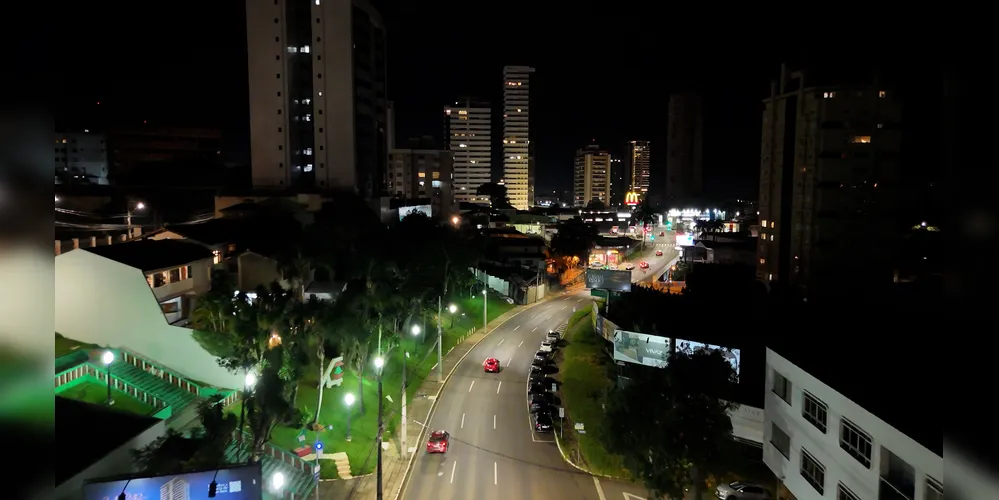 Ponta Grossa terá aproximadamente 47.500 pontos de LED até o fim de 2026.