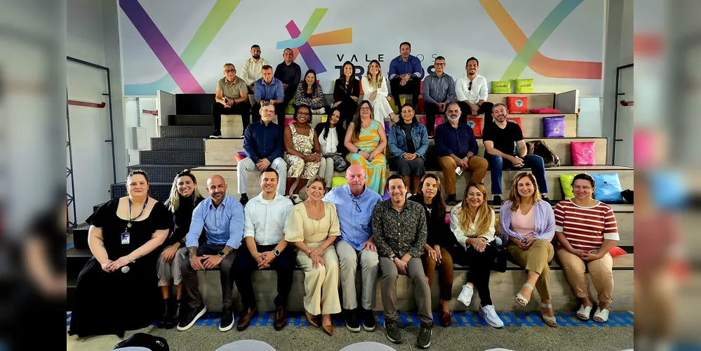 Representantes de municípios do Rio de Janeiro vieram até Ponta Grossa para conhecer os projetos da cidade com a prefeita Elizabeth.