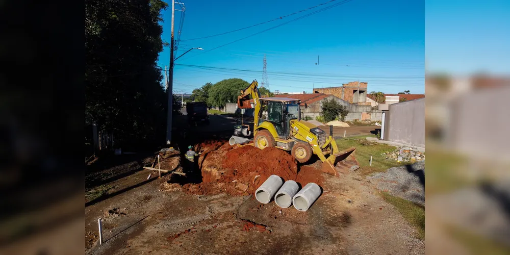 Esta é mais uma rodada de investimentos da Prefeitura de Ponta Grossa na comunidade, que está próxima de completar 100% de pavimentação.