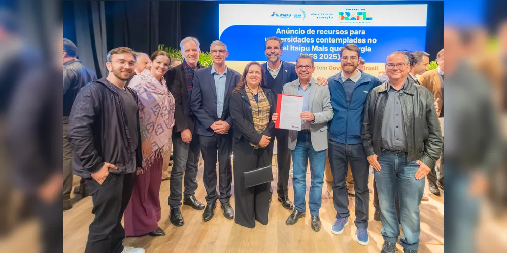 Em maio aconteceu a assinatura dos Planos de Ação da UEPG, e de outras 14 instituições no teatro da Reitoria da Universidade Federal do Paraná (UFPR), em Curitiba