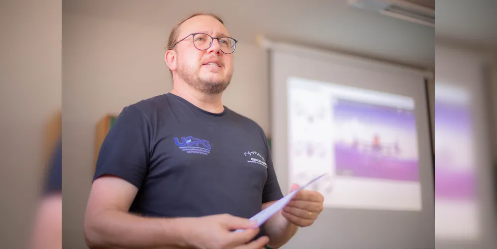 O professor da UEPG, Márcio Ornat.