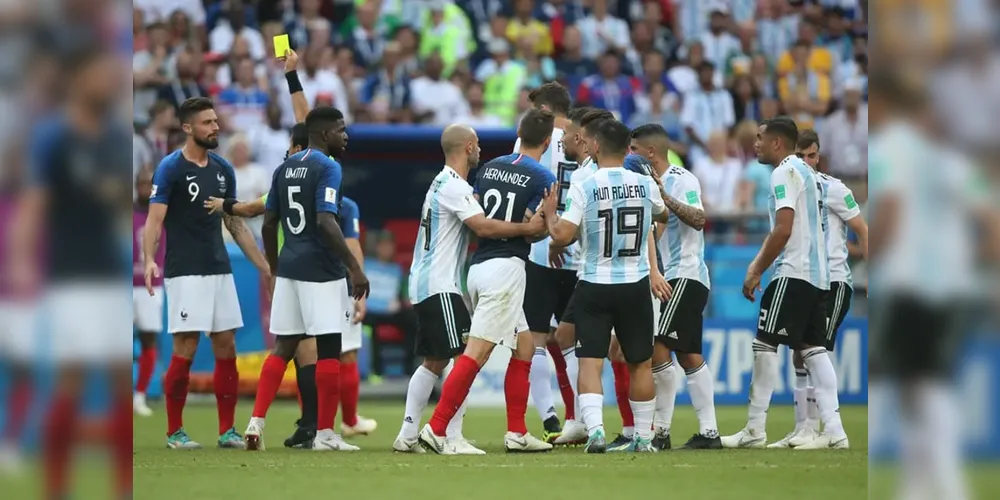 Bolinho formado na partida das oitavas de final da Copa da Rússia em 2018